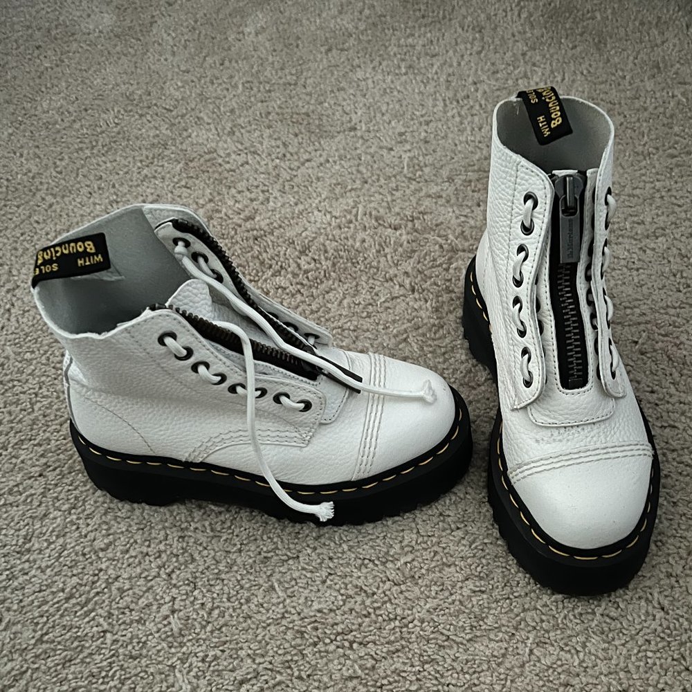 Dr. Martens White Leather Platform Lace-Up Boots with Black Lug Sole - Picture 4 of 4